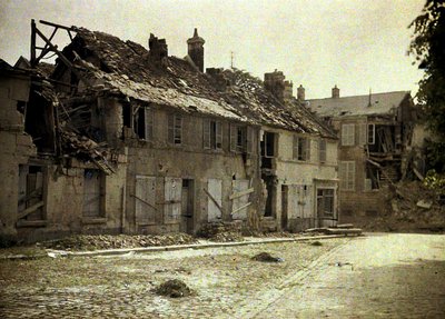 Ansicht der Ruinen, Soissons, Aisne, Frankreich, 1917 von Fernand Cuville